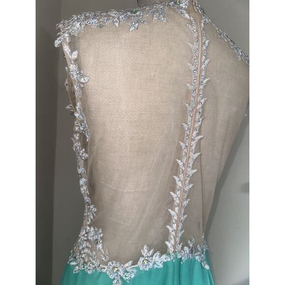 Glam Gurlz Green Prom Formal Dress Ballgown Hand Beaded Lace Rhinestone Sz 12 - Picture 15 of 16